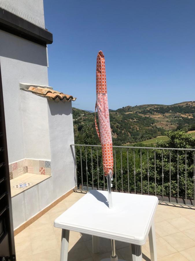 Basico Un Balcone Sul Mare-Casa I Carruggi- Case Vacanza Sicilia&Toscana- Exterior photo